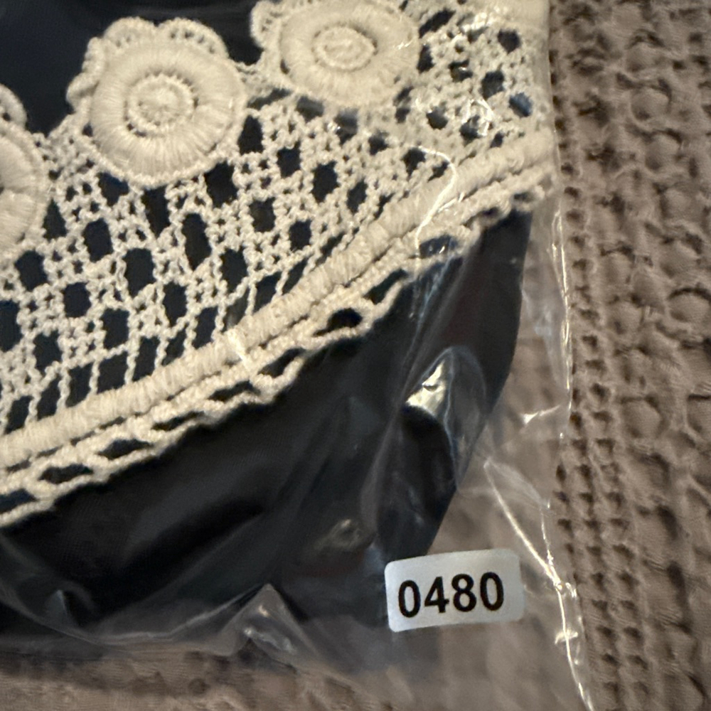 Women's Kona Sol One Piece Swimsuit L Black & Beige Crochet - Picture 9 of 9